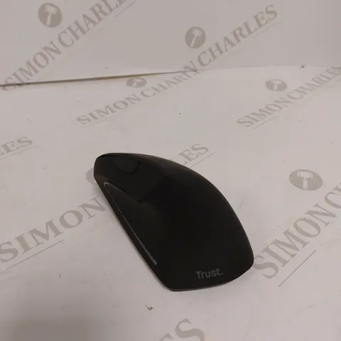 TRUST VERTO WIRELESS ERGONOMIC MOUSE