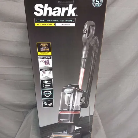 BRAND NEW BOXED SHARK NZ690UKT CORDED UPRIGHT PET MODEL ANTI HAIR WRAP AND LIFT AWAY VACUUM CLEANER