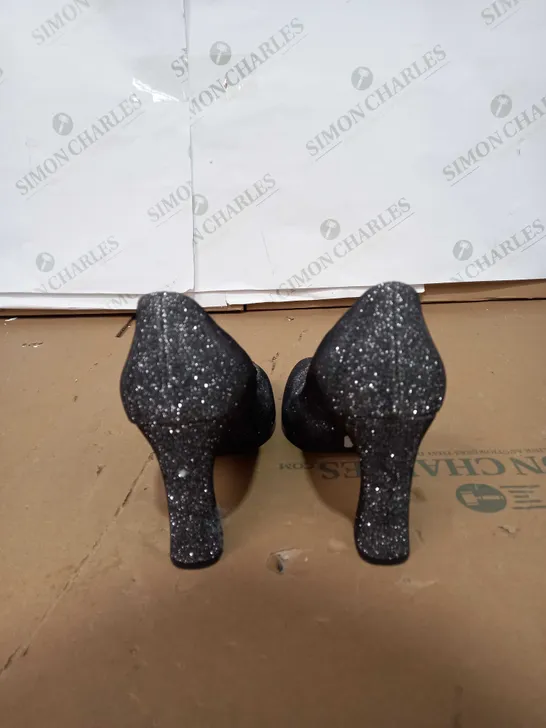 PETER KAISER SPARKLY HEELS SIZE 49