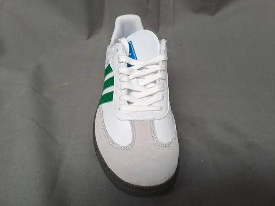 BOXED PAIR OF ADIDAS SAMBA SHOES IN WHITE/GREEN UK SIZE 6