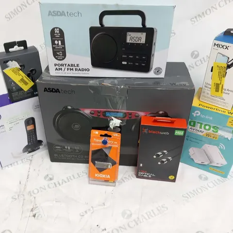 LARGE QUANTITY OF ASSORTED ELECTRICALS TO INCLUDE; SHARP PARTY 2.1 SPEAKER SYSTEM, MIX UNIVERSAL LONG ARM WINDSHIELD MOUNT, TP LINK POWERLINE WIFI KIT,  BLACKWEB OPTICAL CABLE AND PORTABLE RADIO