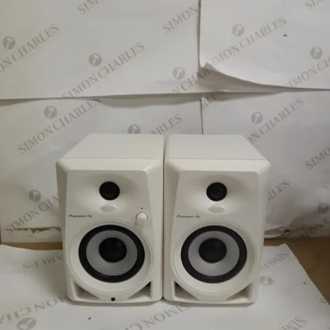 PIONEER DJ DM-40-W STUDIO MONITORS,WHITE,4 INCH