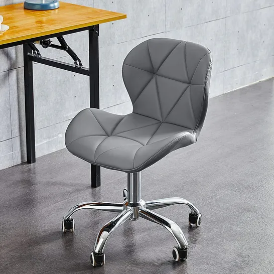 BOXED LUELLA GREY OFFICE SWIVEL CHAIR (1 BOX)