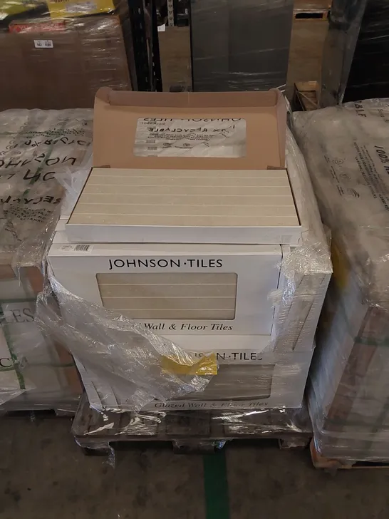 PALLET OF APPROX 40 X CARTONS OF JOHNSON TILES, YORK STONE GLAZED WALL & FLOOR TILES - 5 TILES PER CARTON // TILE SIZE: 597 x 297 x 11mm