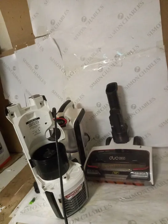 SHARK CORDED UPRIGHT VACUUM CLEANER 