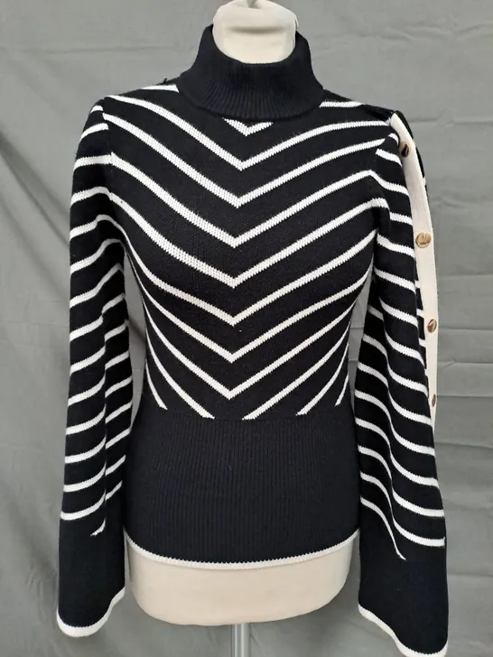 KAREN MILLEN STRIPED FULL SLEEVE CABLE KNIT JUMPER IN BLACK/WHITE SIZE EXTRA SMALL