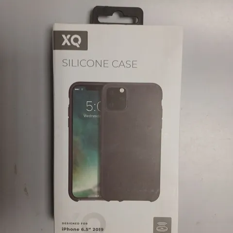 APPROXIMATELY 12 BRAND NEW BOXED XQ SILICONE PROTECTIVE CASES FOR IPHONE 6.5" 2019 MODEL 