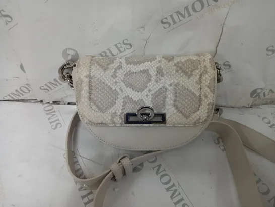 MOA IN PELLE CROSS BODY BAG IN OFF WHITE