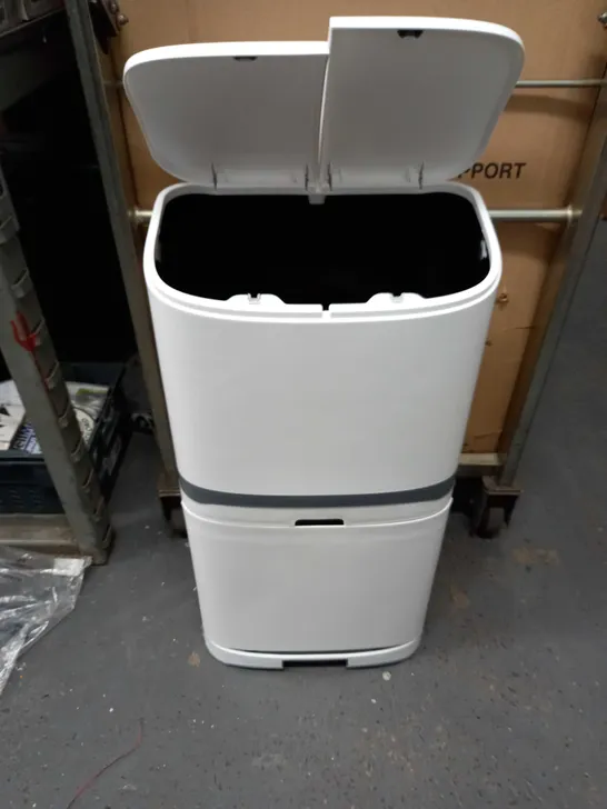 WHITE PLASTIC TRASH CAN