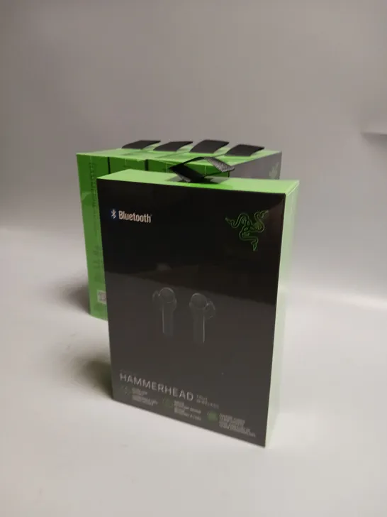 LOT OF 5 SEALED BOXED RAZER WIRELESS HEADPHONES IN BLACK AND GREEN