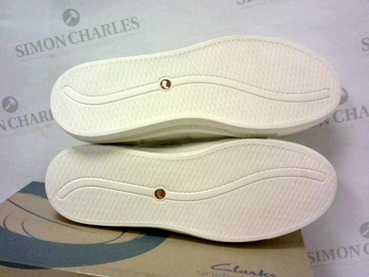 clarks un maui step slip on trainers
