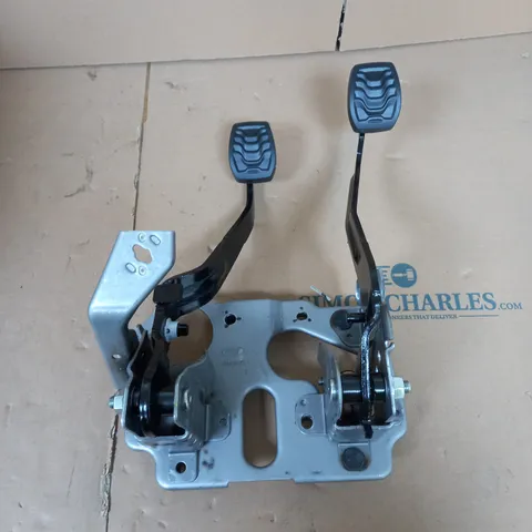 OEM FORD TRASIT MK8 2014- BRAKE AND CLUTCH PEDAL ASSEMBLY 