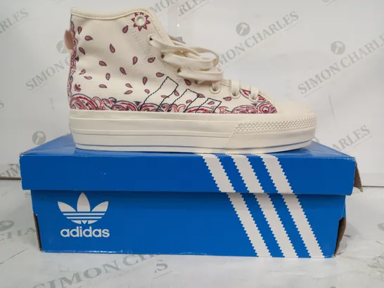 BOXED PAIR OF ADIDAS NIZZA RF PLATFORM M SHOES IN WHITE W. FORAL PATTERN UK SIZE 7