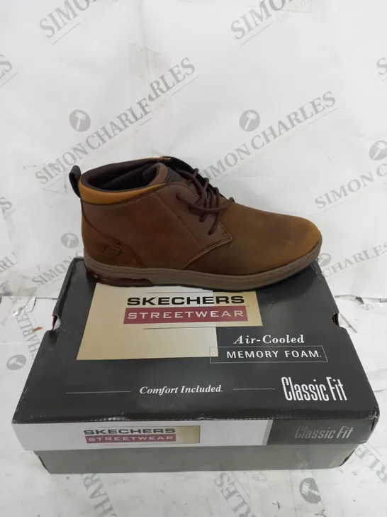 BOXED SKECHERS MEN RENLI BOOTS, DARK BROWN - SIZE 9 