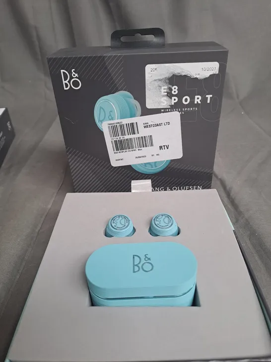 BOXED BANG & OLUFSEN BEOPLAY E8 SPORT TWS EARPHONES - BLUE