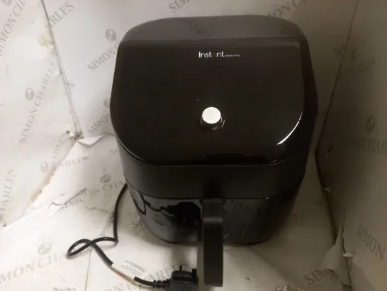 BOXED INSTANT VORTEX PLUS 6 IN 1 AIR FRYER