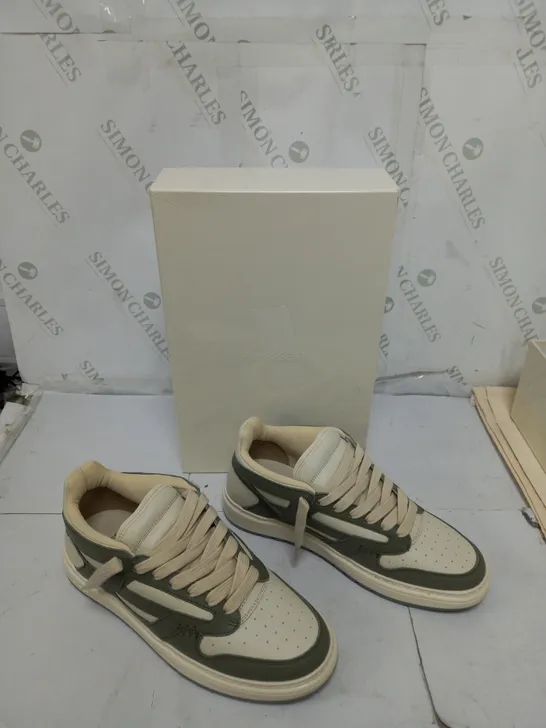 BOXED PAIR OF REPRESENT REPTOR LOW KHAKI/CREAM SIZE 42 