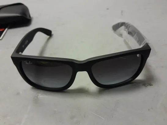 RAY BAN BLACK FRAMED GLASSES IN BOX