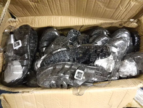 LARGE QUANTITY OF LINZI CLEAR GLITTER PLASTIC SANDALS IN VARIOUS SIZES