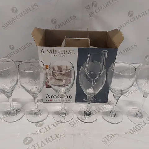 BOX OF 6x ASSORTED WINE GLASSES