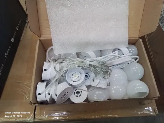 BOXED  VANITY MIRROR LIGHTS (UNTESTED)