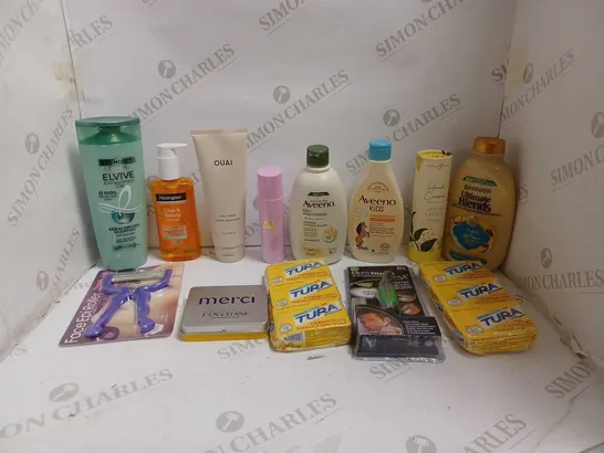 LOT OF APPROXIMATELY 20 ASSORTED COSMETIC GOODS TO INCLUDE: SANCTUARY CLEANSE THERMOL DETOX MASK, BEAUTY BLENDERS, AND AVEENO DAILY MOISTURISER ETC.