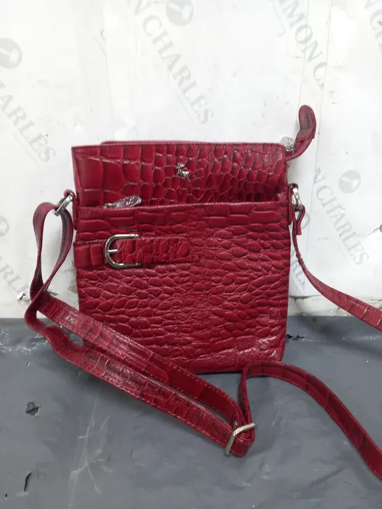 ASHWOOD LEATHER CROSSBODY BAG IN RED CROC