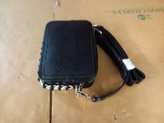 ASOS GRUNGE CAMERA CROSSBODY BAG WITH CHUNKY CHAIN 