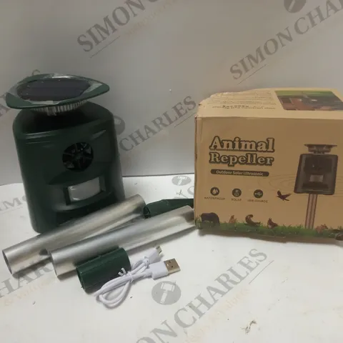 BOXED ANIMAL REPELLER