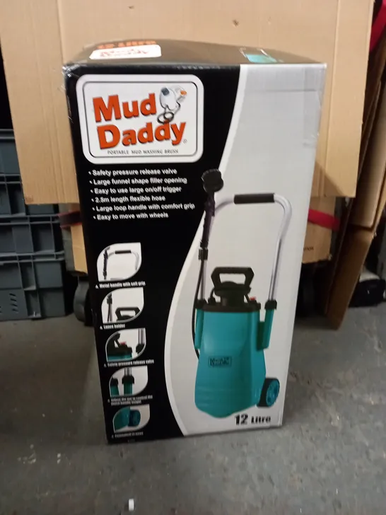 BOXED MUD DADDY 12L PORTABLE MUD WASHING BRUSH