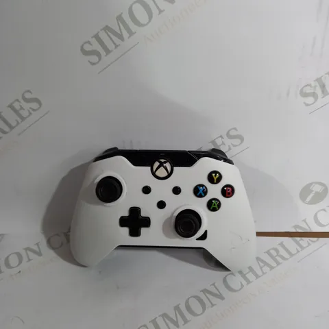 PDP ARCTIC WHITE XBOX WIRED CONTROLLER