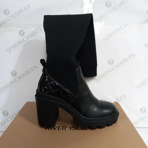 BOXED RIVER ISLAND POPSICLE 2 BLACK BOOT - UK 6 