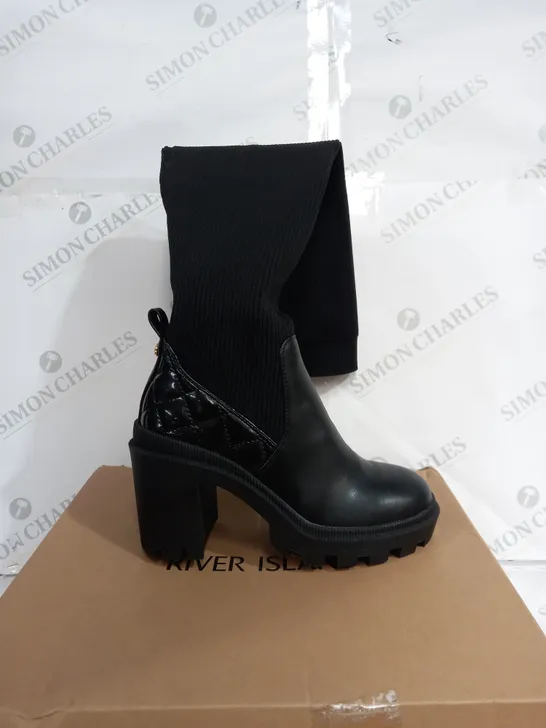 BOXED RIVER ISLAND POPSICLE 2 BLACK BOOT - UK 6 