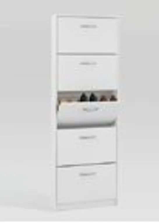 BOXED OAK TREE AND WHITE STEP FIVE SHOE CABINET WITH FIVE SHOE COMPARTMENTS HAS A MELAMINE SURFACE TO PROTECT FROM HEAT AND SCRATCHES  RRP £109.95