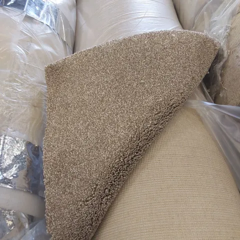 ROLL OF QUALITY ULTIMATE EXPRESSIONS EARL GREY CARPET // SIZE: APPROX 5 X 4m