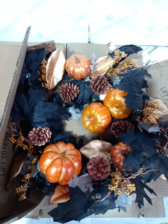 AUTUMN PRE-LIT BLACK LEAF WREATH WITH PUMPKINS RRP £34.99