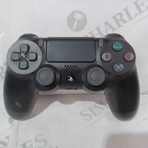 SONY CUH-ZCT2E WIRELESS DUALSHOCK 4 CONTROLLER FOR PLAYSTATION 4 IN BLACK