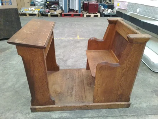 VINTAGE CLERGY CHAIR PEW BENCH WITH TEXT STAND AND PRAYER SPACE