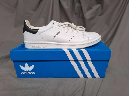 BOXED PAIR OF ADIDAS STAN SMITH LUX SHOES IN WHITE SIZE 8