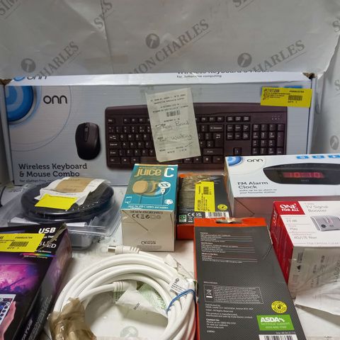 LOT OF ASSORTED ITEMS TO INCLUDE KEYBOARDS, CLOCKS AND USB LED LIGHTING
