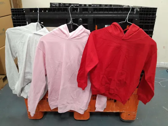 LOT OF APPROX 7 COLOURED HOODIES TO INCLUDE PINK , RED , BLACK 