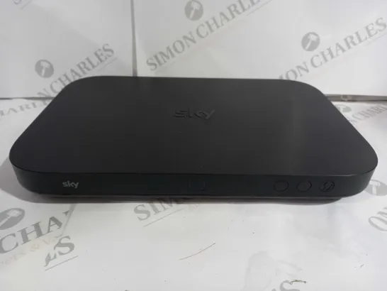 SKY Q BOX - ES130