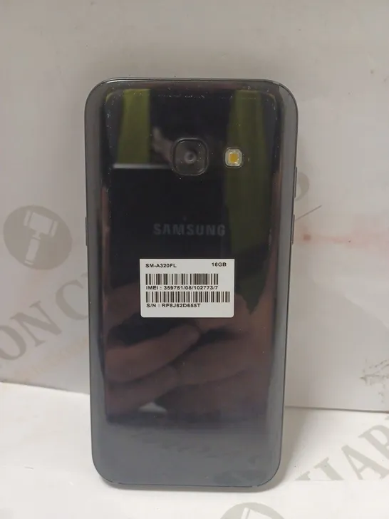 SAMSUNG GALAXY A3 IN BLACK