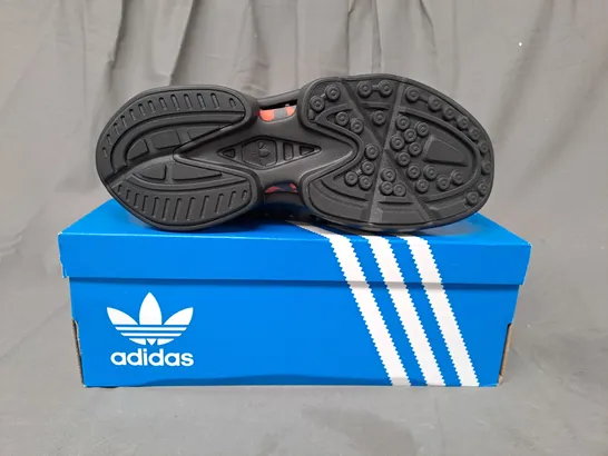 BOXED PAIR OF ADIDAS ADIFOM CLIMACOOL SHOES IN BLACK/BLUE UK SIZE 10