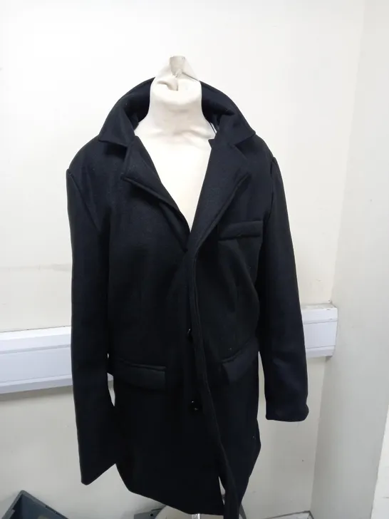 MENS BUTTONED WOOL COAT SIZE UNSPECIFIED