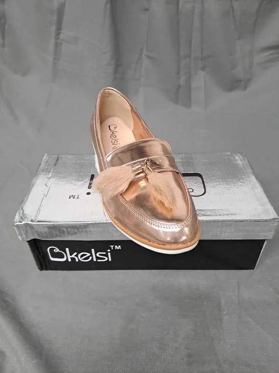 BOX OF APPROXIMATELY 10 PAIRS OF KELSI LOAFER SHOES IN ASSORTED COLOURS - VARIOUS SIZES 