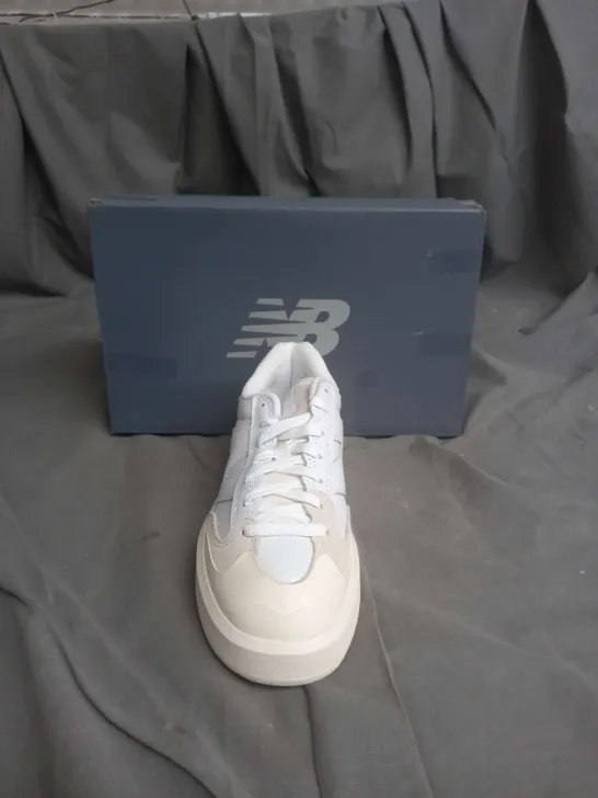 BOXED PAIR OF NEW BALANCE CT302 IN CREAM SIZE 5.5