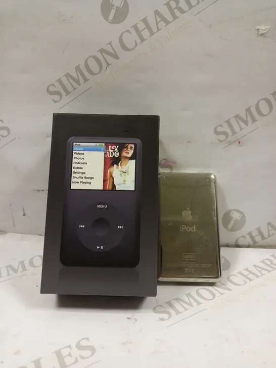 BOXED APPLE IPOD CLASSIC 