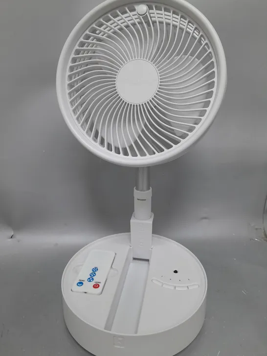 BOXED BELL & HOWELL OSCILLATING FOLDING RECHARGEABLE FAN, WHITE