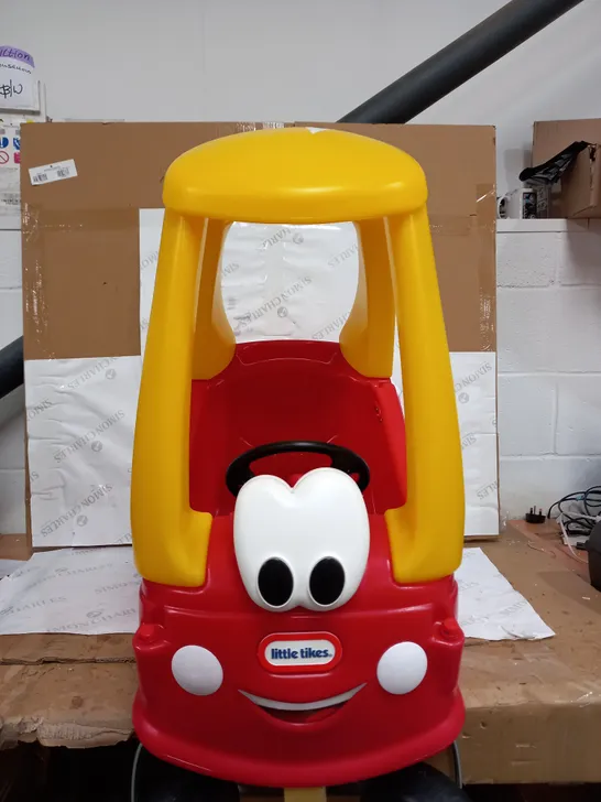 LITTLE TIKES COZY COUPE RRP £74.99